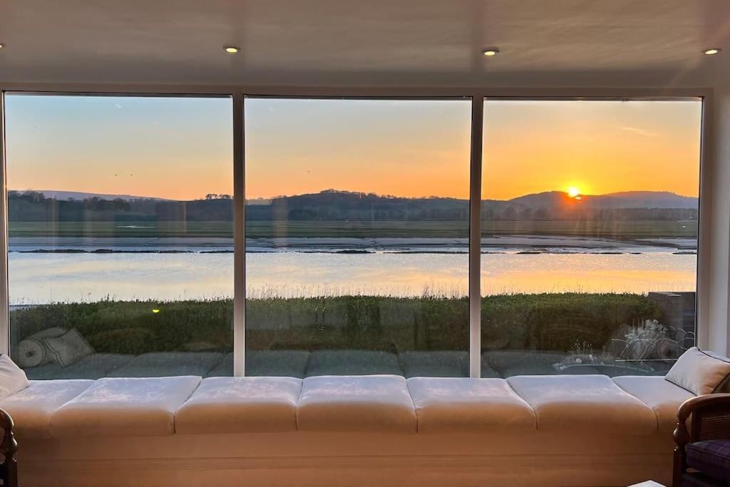 Shorepark - Waterfront Cottage With Stunning Views Dumfries Exterior foto