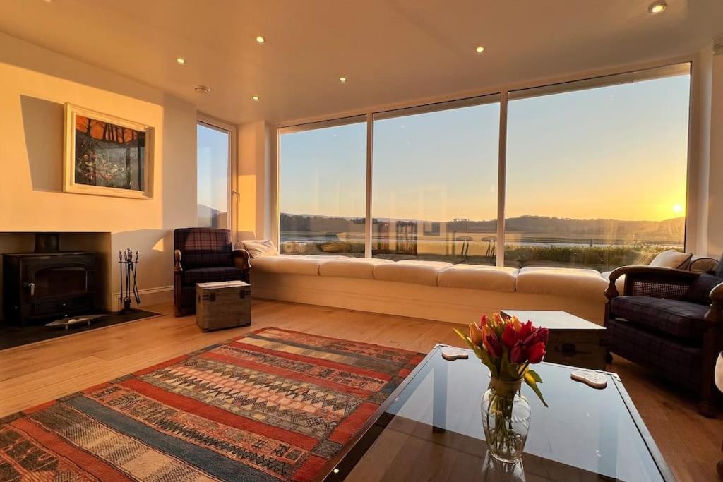 Shorepark - Waterfront Cottage With Stunning Views Dumfries Exterior foto