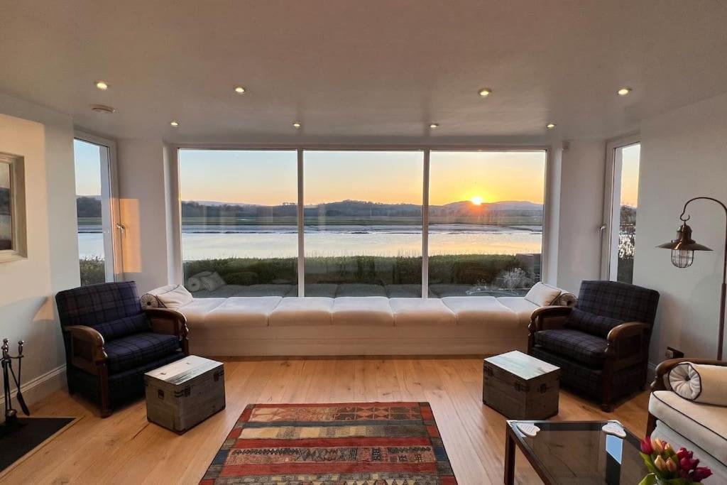 Shorepark - Waterfront Cottage With Stunning Views Dumfries Exterior foto